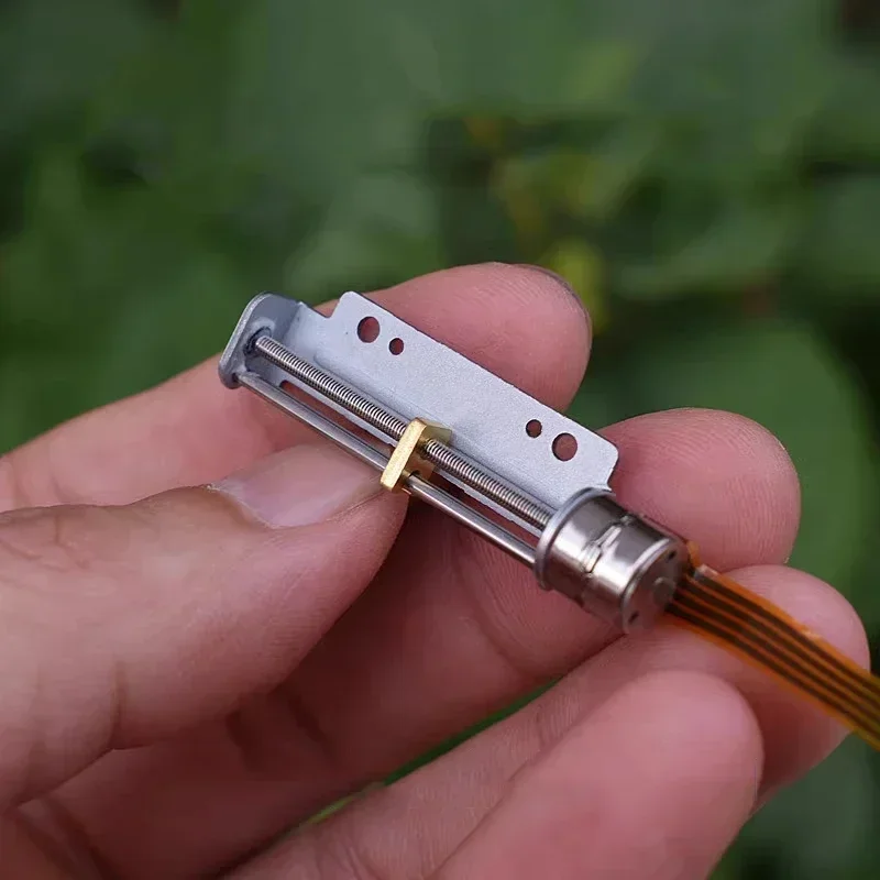 Mini Motore Passo-Passo Linear - Lead Screw 8Mm recensione e prezzo