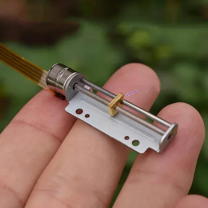 Mini Motore Passo-Passo Linear - Lead Screw 8Mm recensione e prezzo